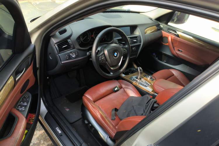 Used BMW X3 2011 xDrive35i Luxury Model Driver Seat