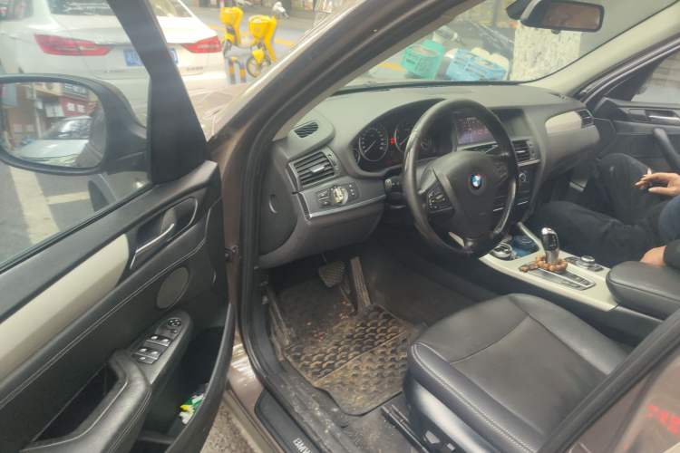 Used BMW X3 2011 xDrive28i Leading Model Driver Seat