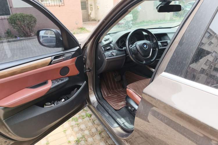 Used BMW X3 2011 xDrive35i Luxury Model Driver Seat