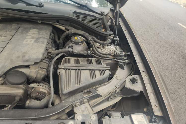 Used BMW X3 2011 xDrive28i Leading Model Engine Bay Left