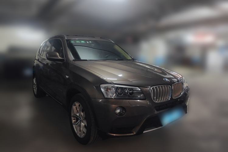 Used BMW X3 2011 xDrive28i Luxury Model Front Right 45 Deg