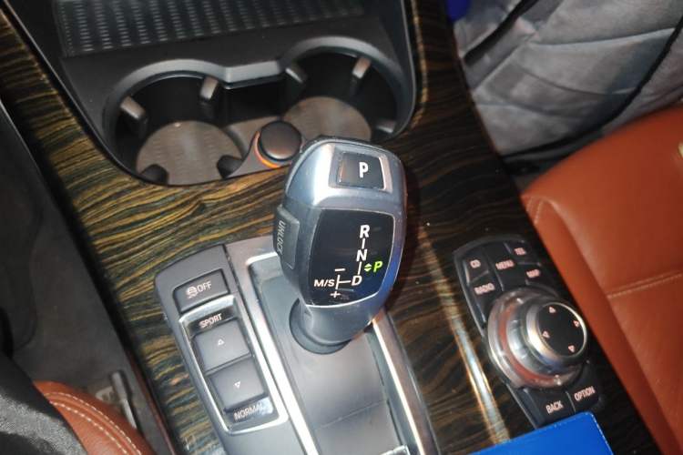 Used BMW X3 2011 xDrive28i Luxury Model Gear Lever
