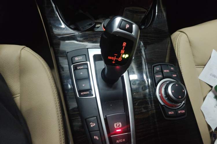 Used BMW X3 2011 xDrive28i Luxury Model Gear Lever