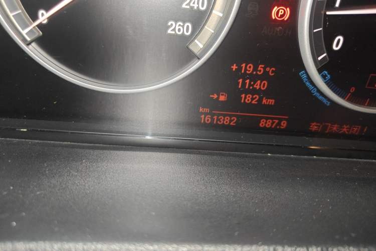 Used BMW X3 2011 xDrive28i Luxury Model Odometer Close Up