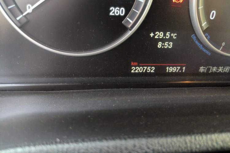 Used BMW X3 2011 xDrive35i Luxury Model Odometer Close Up