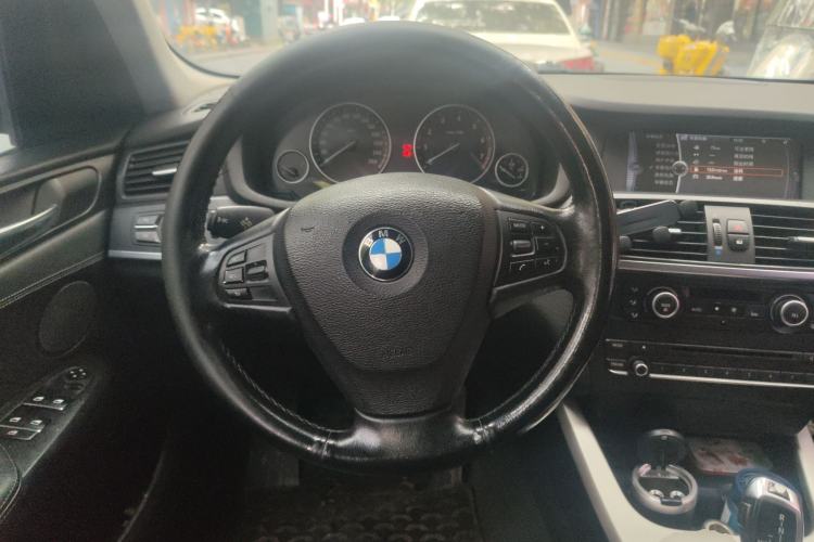 Used BMW X3 2011 xDrive28i Leading Model Steering Wheel