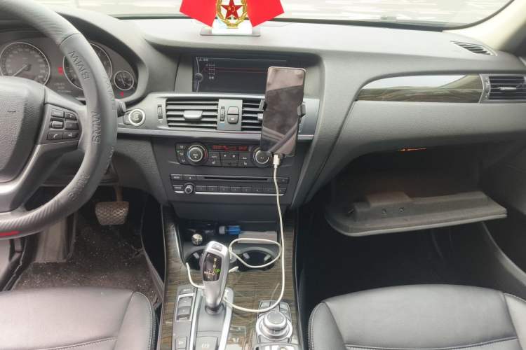 Used BMW X3 2011 xDrive28i Luxury Model Audio And AC Panel