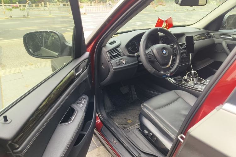 Used BMW X3 2011 xDrive28i Luxury Model Driver Seat