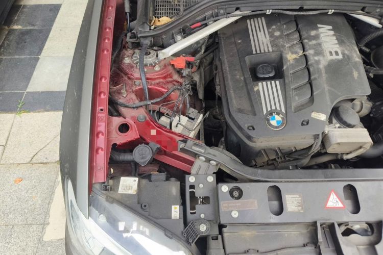 Used BMW X3 2011 xDrive28i Luxury Model Engine Bay Right