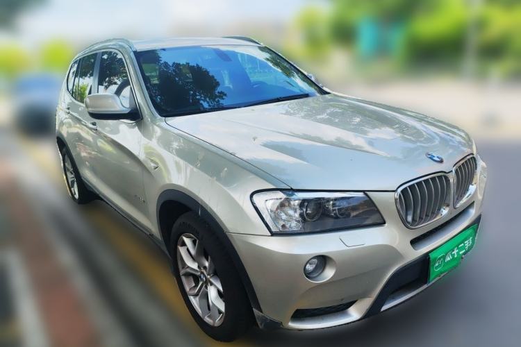 Used BMW X3 2011 xDrive28i Luxury Model Front Right 45 Deg