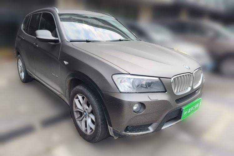 Used BMW X3 2011 xDrive28i Luxury Model Front Right 45 Deg