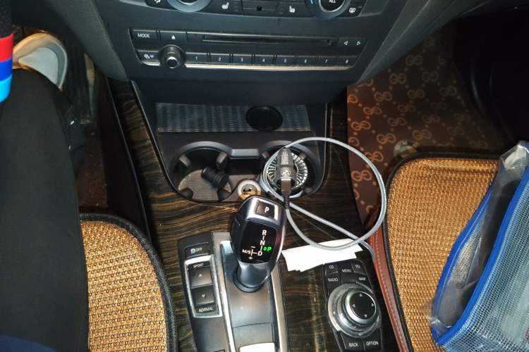 Used BMW X3 2011 xDrive28i Luxury Model Gear Lever