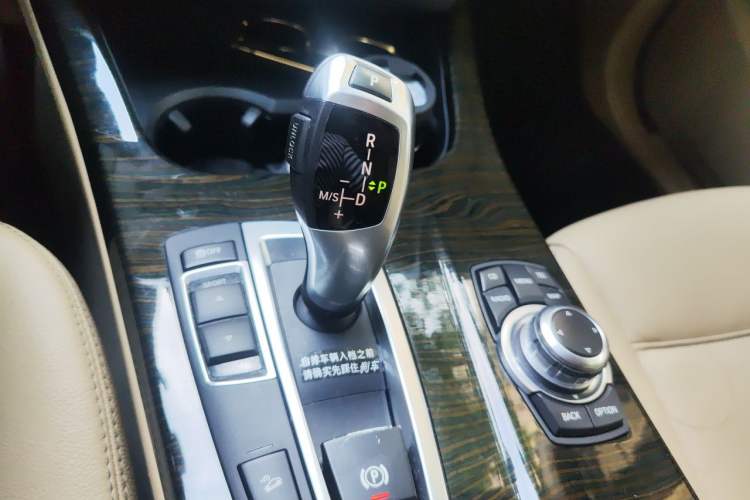 Used BMW X3 2011 xDrive28i Luxury Model Gear Lever