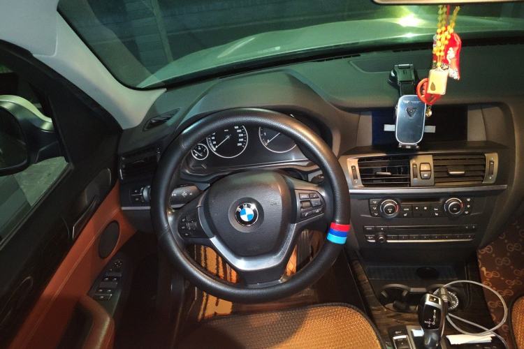 Used BMW X3 2011 xDrive28i Luxury Model Steering Wheel