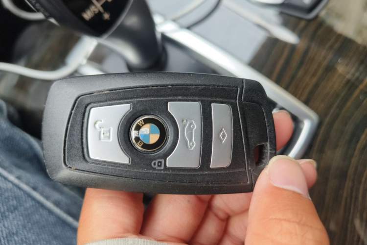 Used BMW X3 2011 xDrive28i Luxury Model Vehicle Key