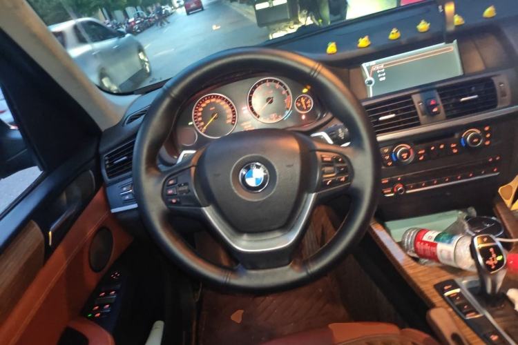 Used BMW X3 2011 xDrive35i Luxury Model Steering Wheel