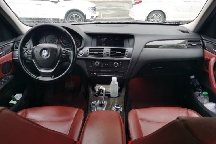 Used BMW X3 2011 xDrive28i Luxury Model Center Console