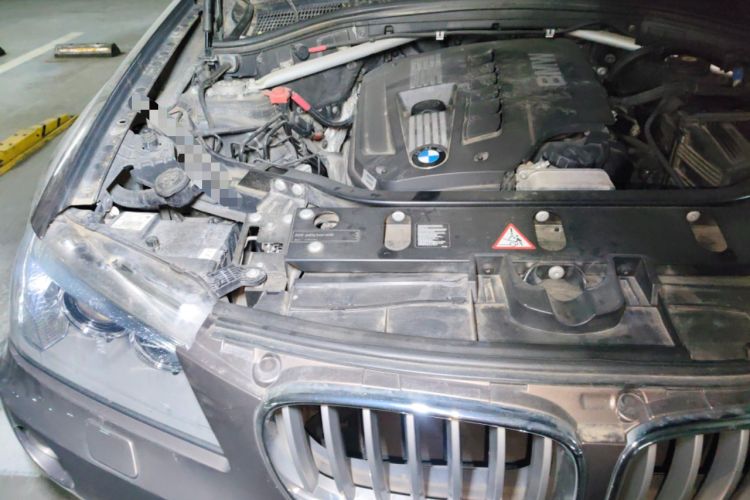 Used BMW X3 2011 xDrive28i Leading Model Engine Bay Right