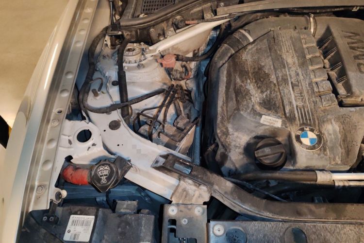 Used BMW X3 2011 xDrive35i Luxury Model Engine Bay Right