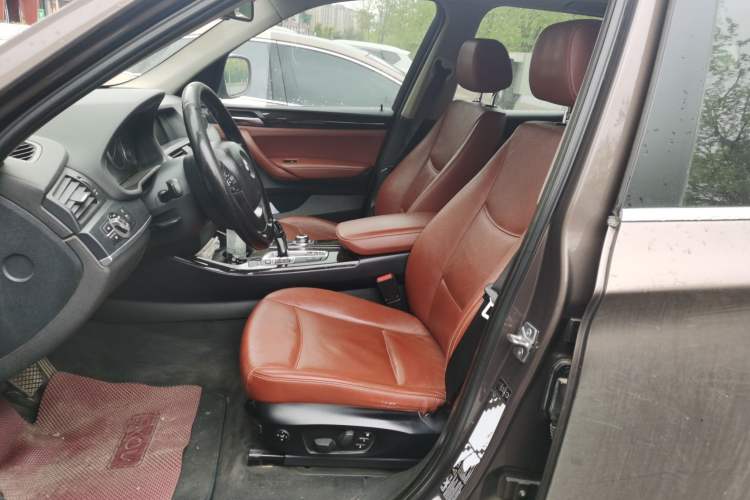 Used BMW X3 2011 xDrive28i Luxury Model Left Front Seat