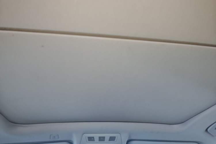 Used BMW X3 2011 xDrive28i Leading Model Headliner