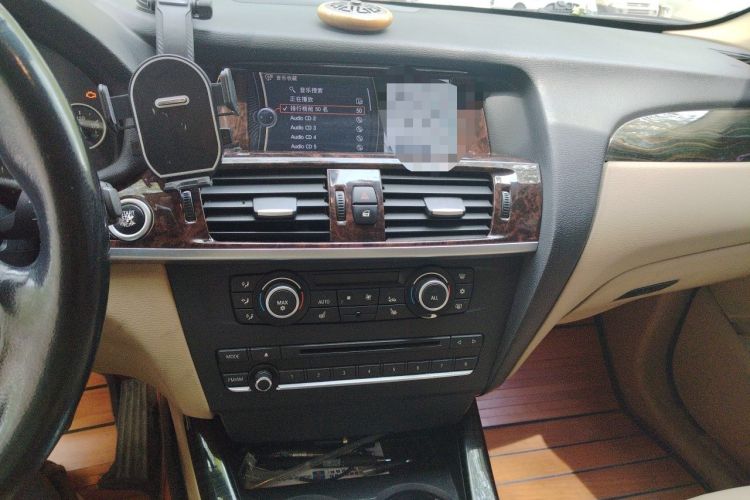 Used BMW X3 2011 xDrive28i Luxury Model Audio And AC Panel