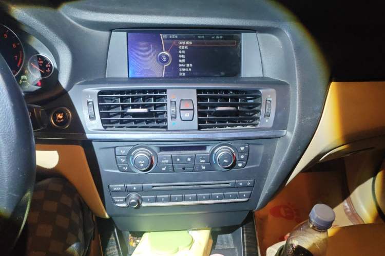 Used BMW X3 2011 xDrive28i Luxury Model Audio And AC Panel