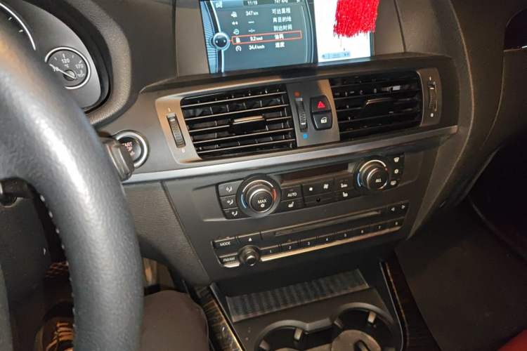 Used BMW X3 2011 xDrive28i Luxury Model Audio And AC Panel