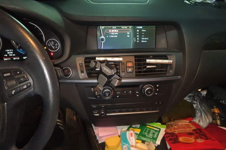 Used BMW X3 2011 xDrive28i Luxury Model Audio And AC Panel