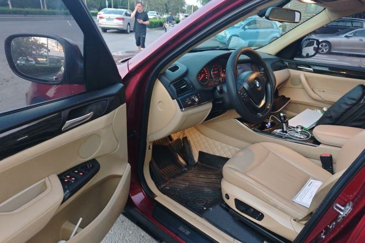 Used BMW X3 2011 xDrive28i Luxury Model Driver Seat