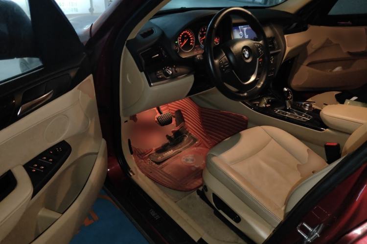 Used BMW X3 2011 xDrive28i Luxury Model Driver Seat