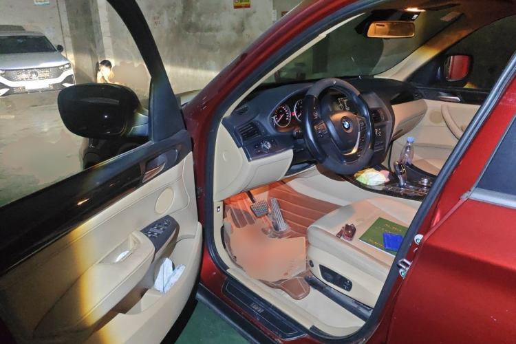 Used BMW X3 2011 xDrive28i Luxury Model Driver Seat
