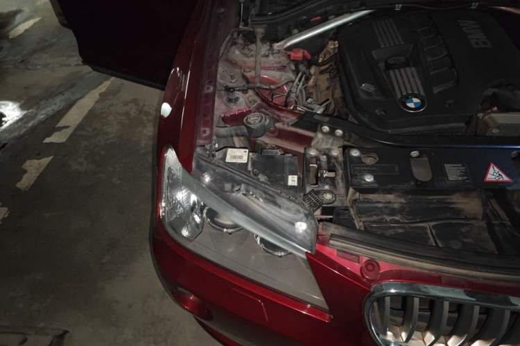 Used BMW X3 2011 xDrive28i Luxury Model Engine Bay Right