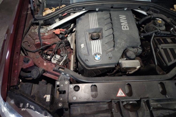 Used BMW X3 2011 xDrive28i Luxury Model Engine Bay Right