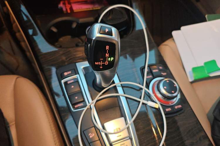 Used BMW X3 2011 xDrive28i Luxury Model Gear Lever