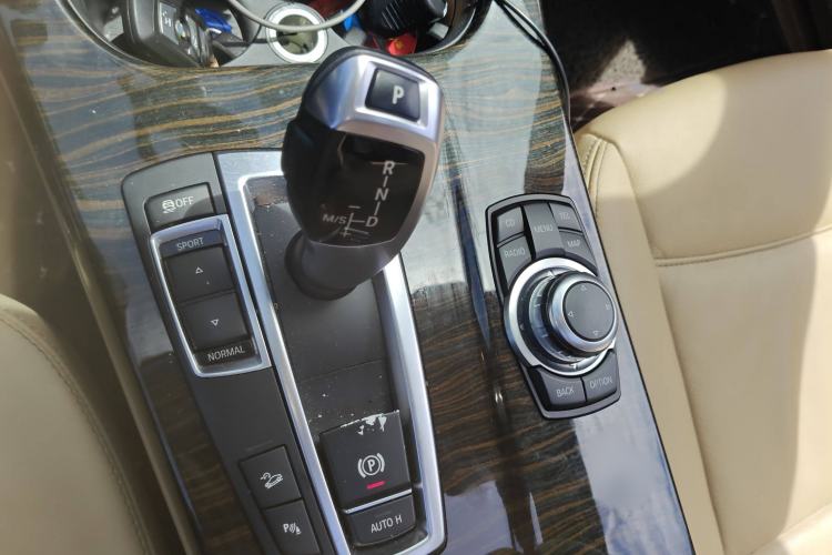 Used BMW X3 2011 xDrive28i Luxury Model Gear Lever