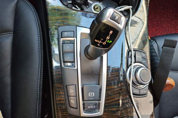 Used BMW X3 2011 xDrive28i Luxury Model Gear Lever