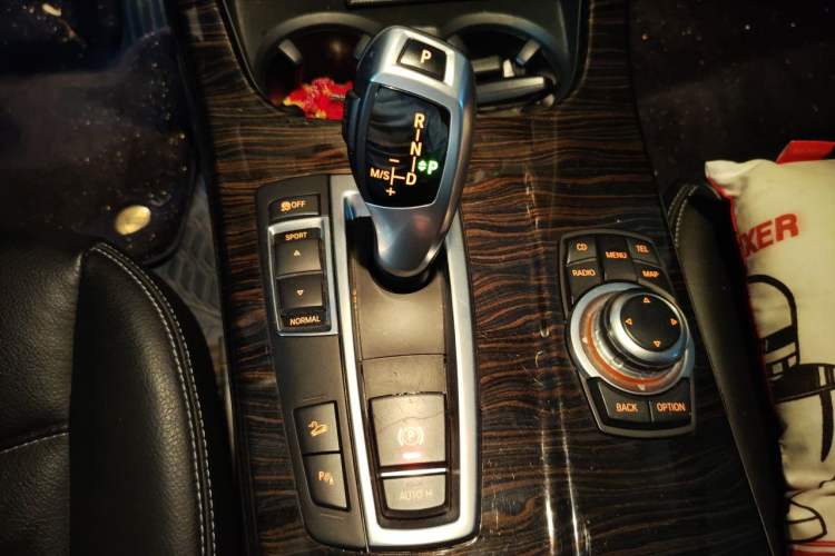 Used BMW X3 2011 xDrive28i Luxury Model Gear Lever