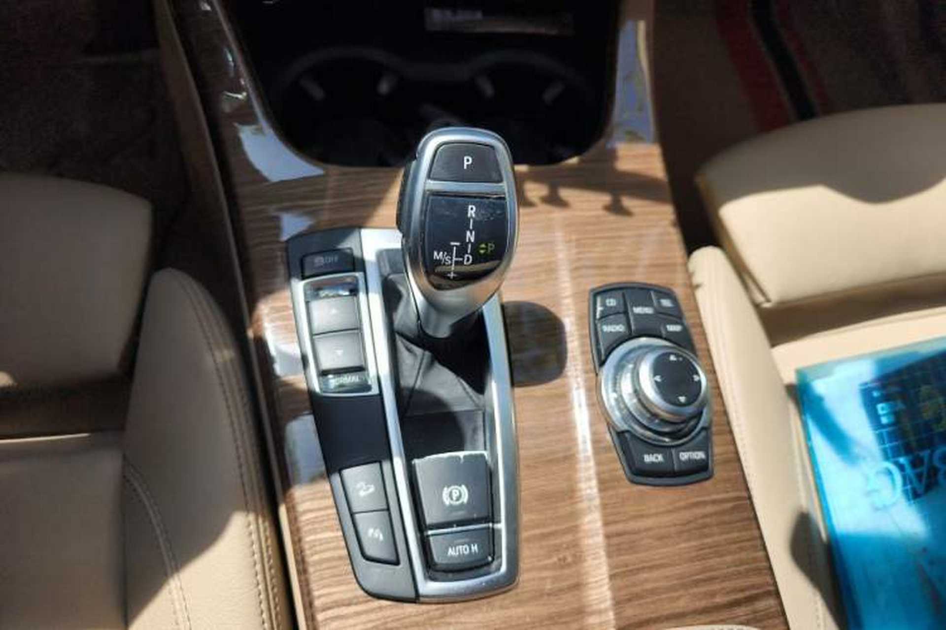 Used BMW X3 2011 xDrive35i Luxury Model Gear Lever