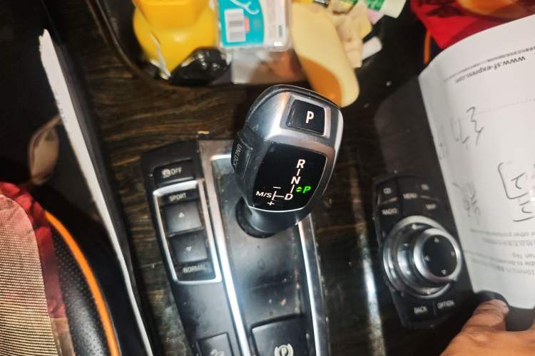 Used BMW X3 2011 xDrive28i Luxury Model Gear Lever