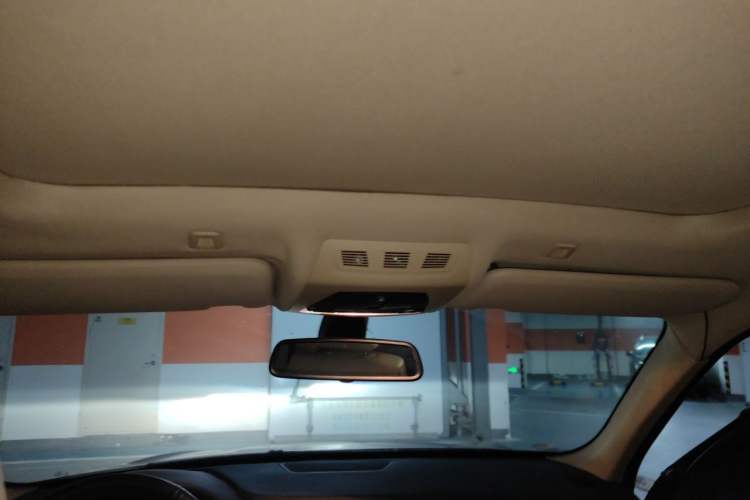 Used BMW X3 2011 xDrive28i Luxury Model Headliner