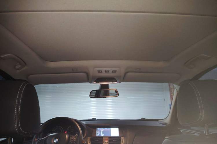 Used BMW X3 2011 xDrive28i Luxury Model Headliner