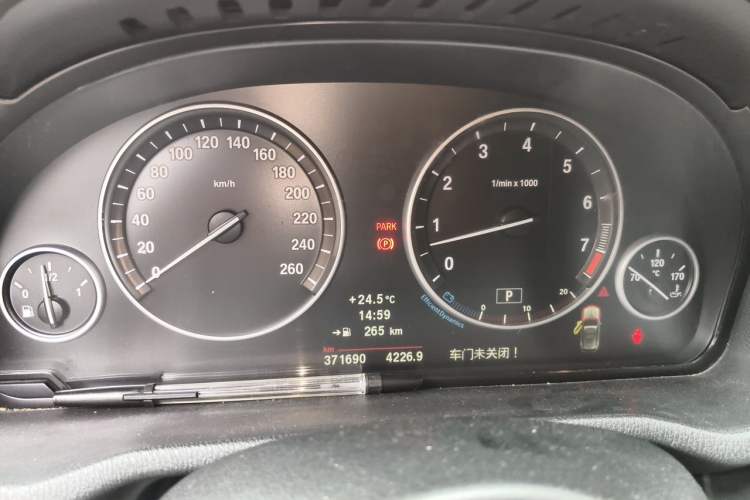 Used BMW X3 2011 xDrive28i Luxury Model Instrument Cluster