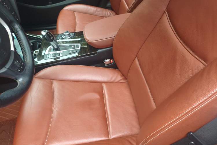 Used BMW X3 2011 xDrive28i Luxury Model Left Front Seat