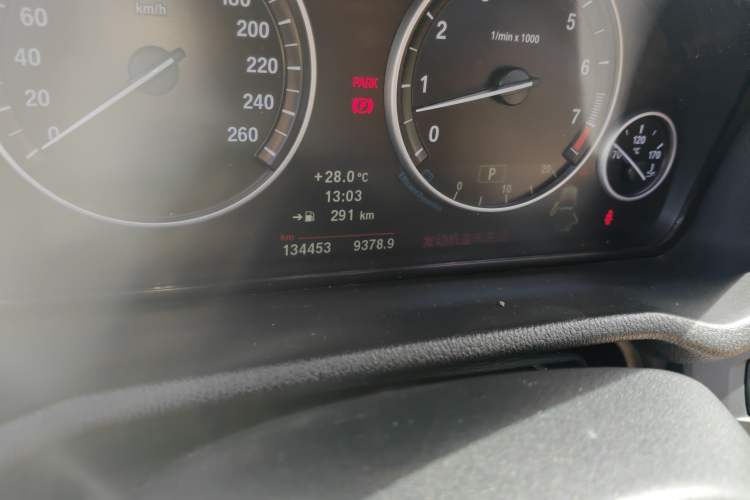 Used BMW X3 2011 xDrive28i Luxury Model Odometer Close Up