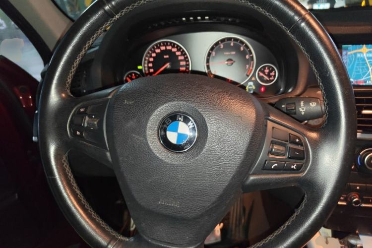 Used BMW X3 2011 xDrive28i Leading Model Steering Wheel
