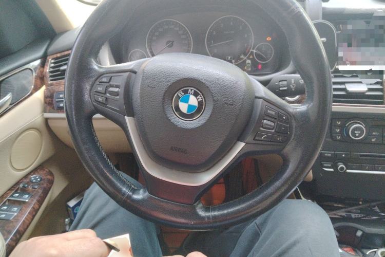 Used BMW X3 2011 xDrive28i Luxury Model Steering Wheel