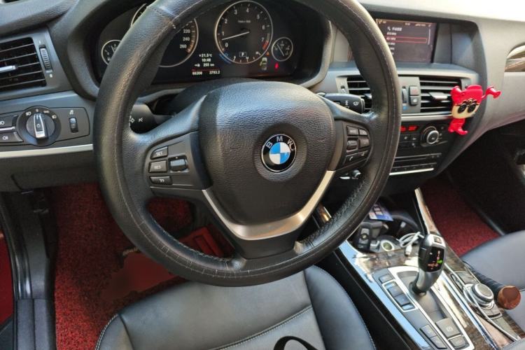 Used BMW X3 2011 xDrive28i Luxury Model Steering Wheel