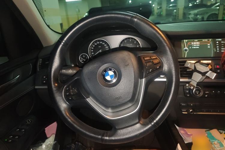 Used BMW X3 2011 xDrive28i Luxury Model Steering Wheel