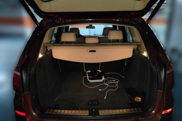 Used BMW X3 2011 xDrive28i Luxury Model Trunk